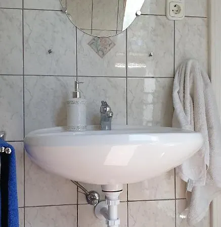 Klara *